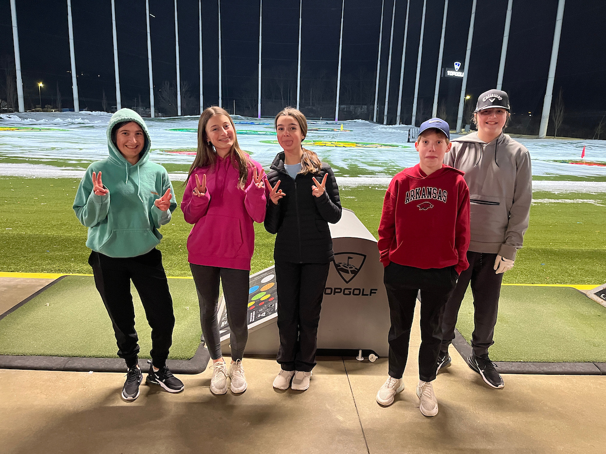 Tips for keeping your child engaged with golf this winter 